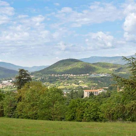 Agreable Maison De Village Avec Balcon Roiffieux Dış mekan fotoğraf
